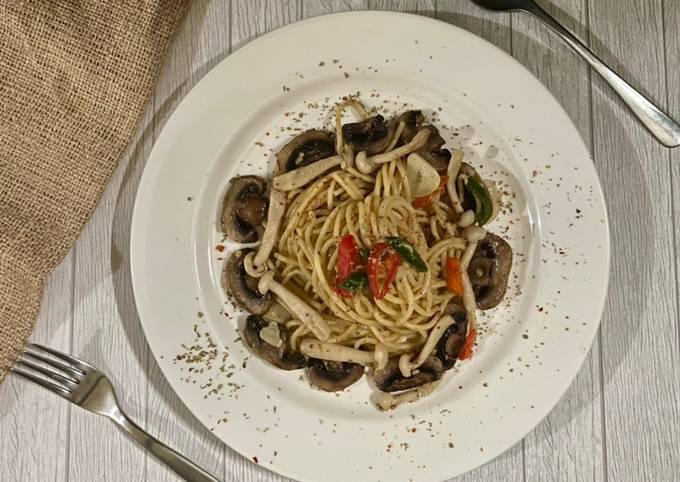 Spaghetti Tumis Cabai Jamur