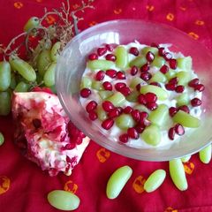 A picture of Fruit pudding.