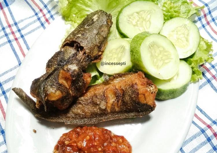 Pecel Lele sambal tomat