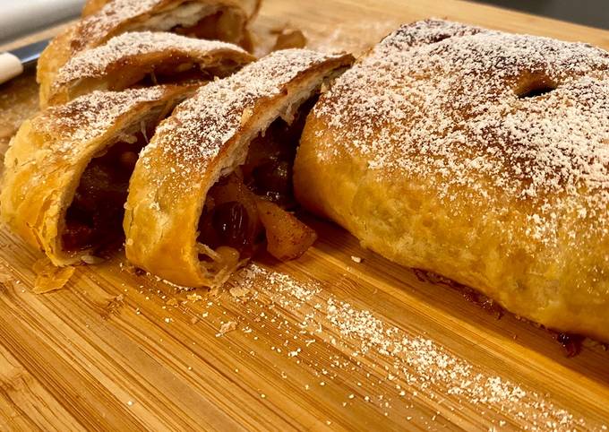 Passaggi a Fai Qualsiasi notte della settimana Strudel di mele veloce