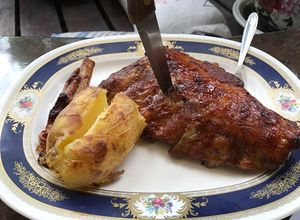 รูปของ ซี่โครงหมูbbqกับมันฝรั่งอบ