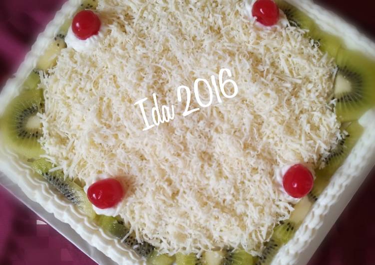 Langkah Mudah untuk Menyiapkan Chantilly Cake Ulang Tahun, Enak Banget