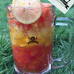 A picture of Juicy fruit salad.