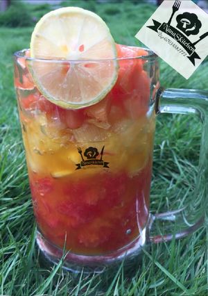 A picture of Juicy fruit salad.