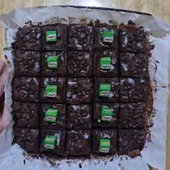 รูปของ Brownies Shiny Crust
