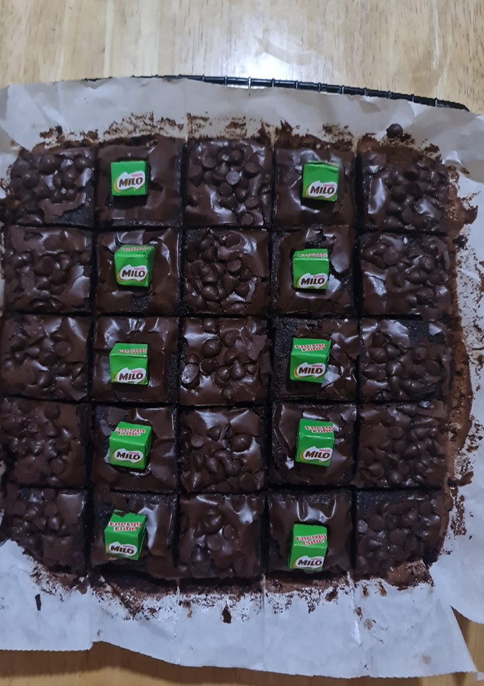 Foto resep Brownies Shiny Crust