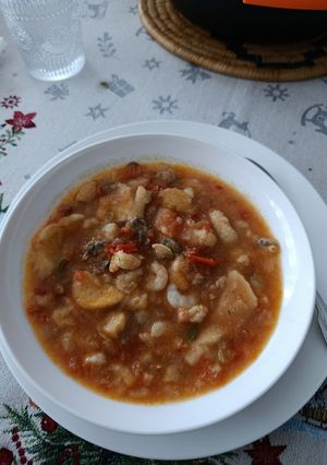 Una foto de Sopa de Tomate con Gambitas y Chirlas