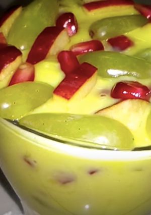 मिक्स फ्रूट कस्टर्ड ( Mixed Fruit Custard recipe in hindi) रेसिपी मुख्य फोटो
