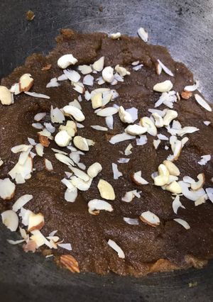 A picture of Aate ka Halwa(wheat flour).