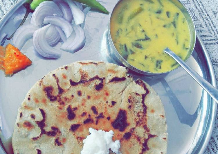 Punjabi Platter/ (Makki ki roti and Kadhi)