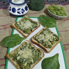 A picture of Broccoli Spinach Toast.
