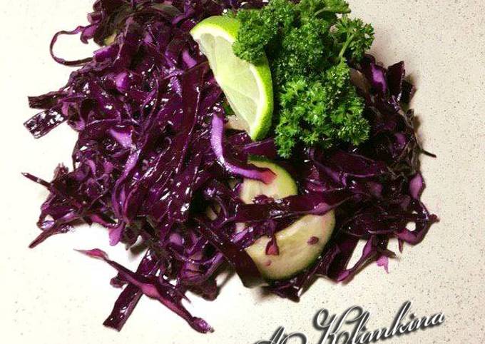 Салат из свежей красной капусты - Пошаговый рецепт с фото. Салаты. Салаты из капусты