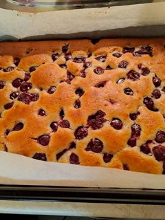 Joghurtos kevert meggyes recept fotója