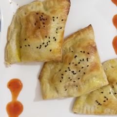 A picture of Potato patties baked in karahi.