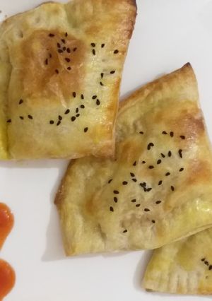 A picture of Potato patties baked in karahi.