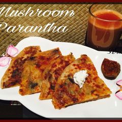A picture of Mushroom Paratha.