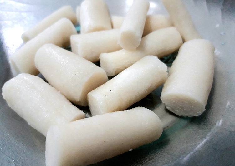 Homemade Korean Rice Cake (가래떡 = Garaetteok) untuk Tteokbokki
