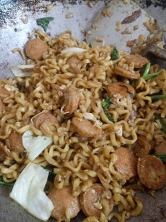 Foto resep Mie goreng sosis