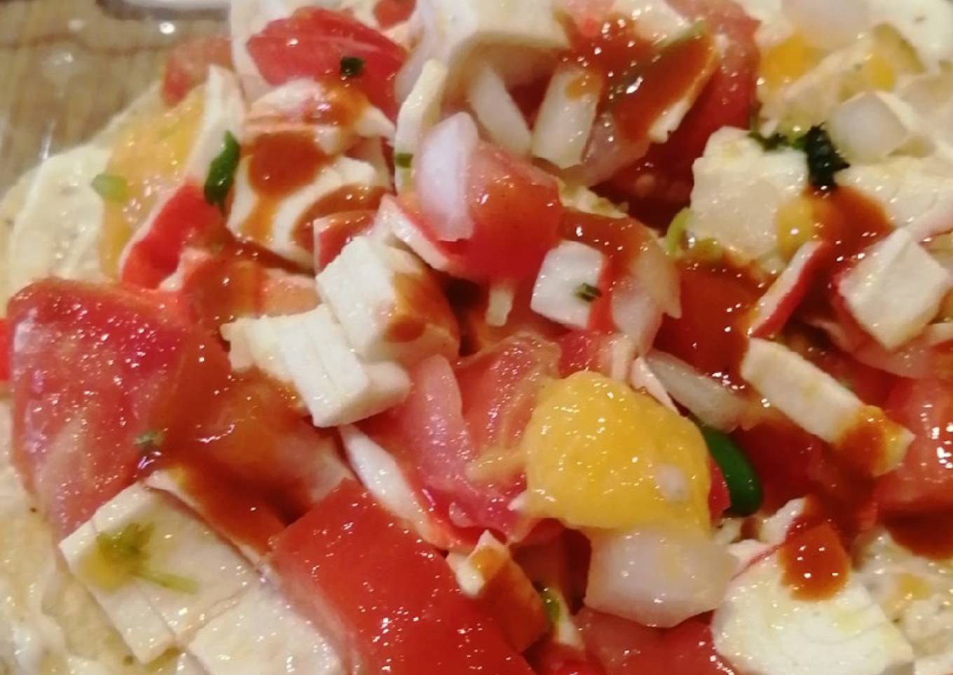 Ceviche de surimi con mango