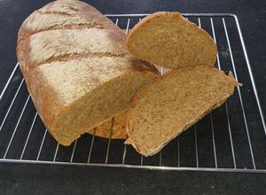 Foto principal de Pan de centeno con poolish (masa madre)