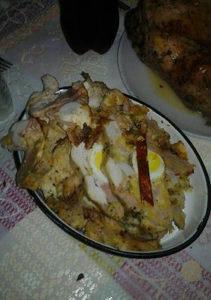 Una foto de Pollo rellenó fácil y económico 🍗