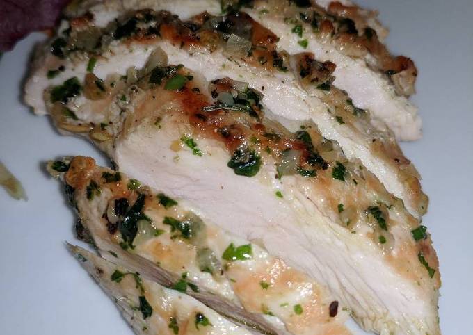 Easiest Way to Make Award-winning Grilled Chicken Breast w/ Garlic &amp; Parsley