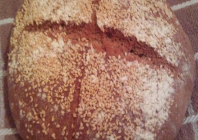 κύρια φωτογραφία συνταγής Ζυμωτό ψωμί με αλεύρι ζέας