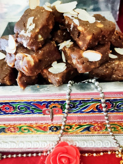 अंजीर मेवा बर्फी (Anjeer mewa barfi recipe in Hindi) रेसिपी मुख्य फोटो
