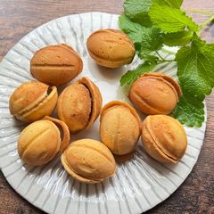 A picture of Kawaii Walnut Cookies.