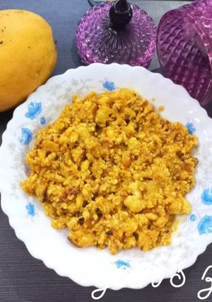 A picture of Mango Kalakand with Split Milk.