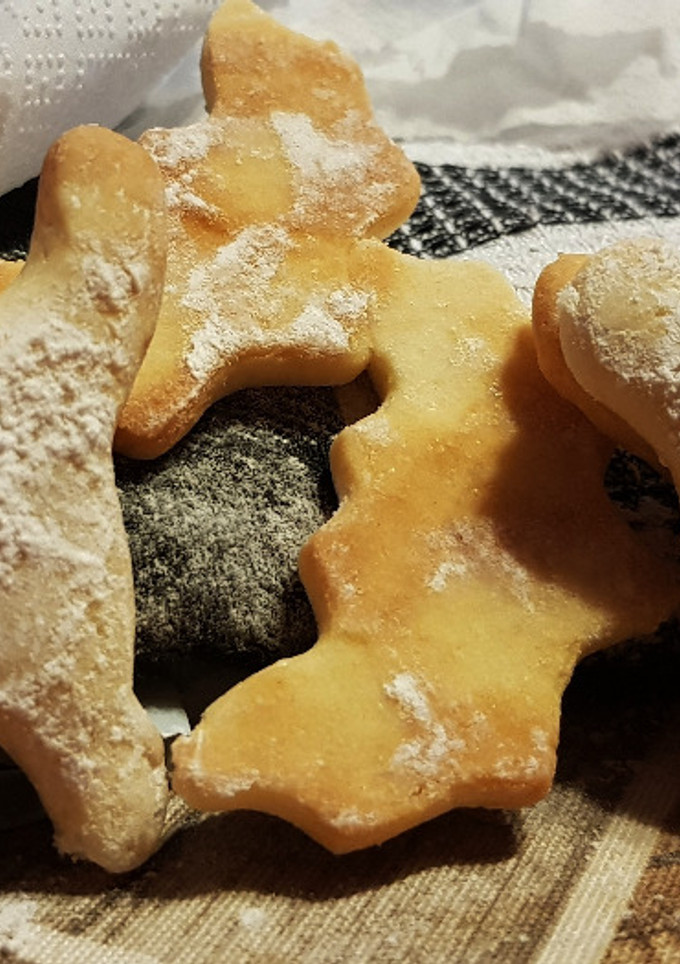 Una foto de Gatos, Murciélagos y Fantasmas (Galletas de Nata)