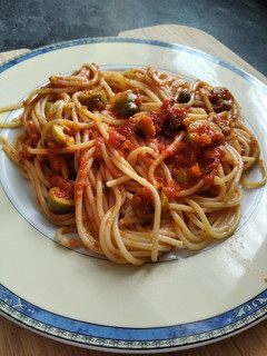 Una foto de Spaghetti a la putanesca
