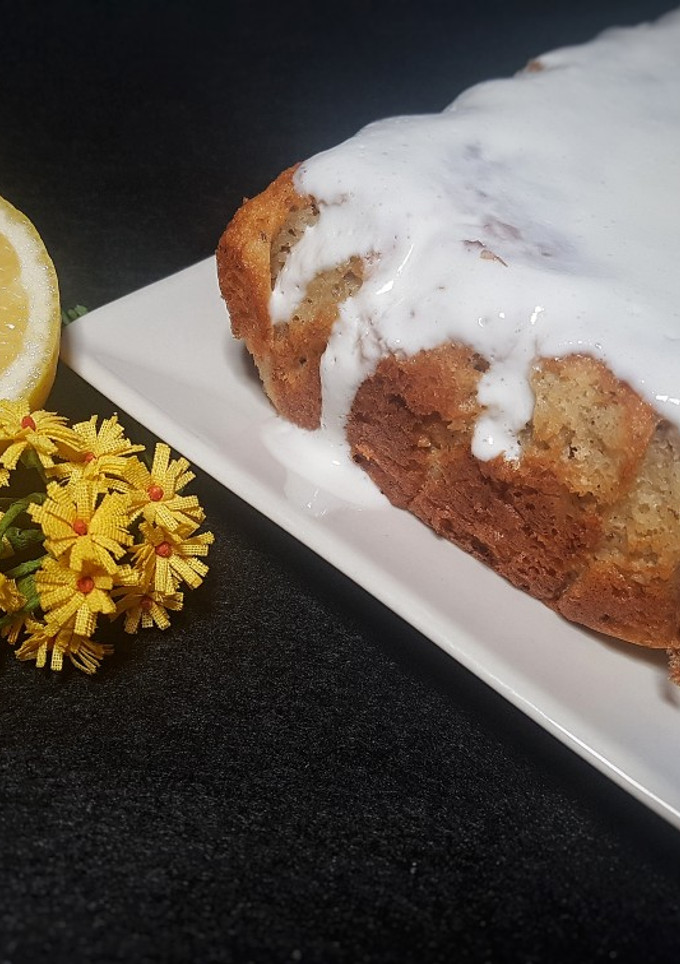 Una foto de Plum cake limón estilo Starbucks