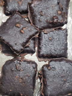 Una foto de Galletas RAW con baño de chocolate