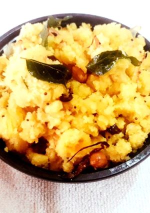 A picture of Sooji upma.