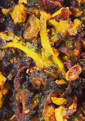 करेला भुजिया (Karela Bhujiya recipe in Hindi) रेसिपी मुख्य फोटो