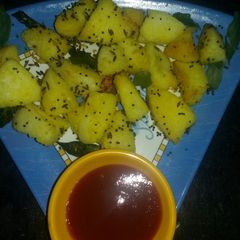 A picture of Yellow idli.