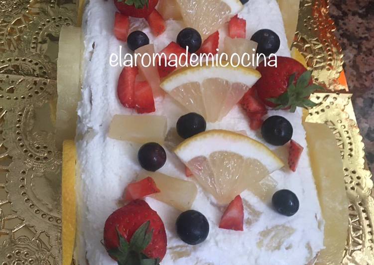 Tarta fría de piña y limón