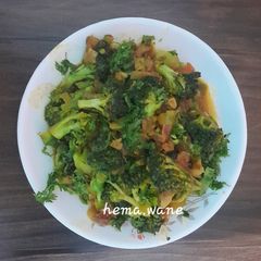 A picture of Broccoli bhaji.