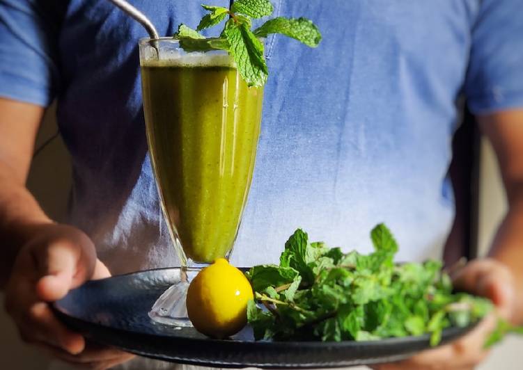 Simple Way to Make Super Quick Homemade Pineapple mint punch