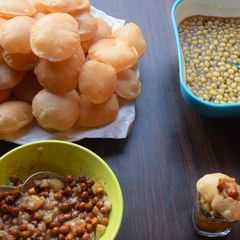 A picture of Atta Suji Gol Gappe.