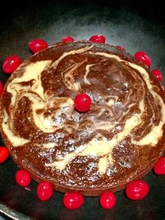 ডিম ছাড়া চকলেট মার্বেল কেক (eggless marble cake recipe in Bengali) রেসিপির প্রধান ছবি