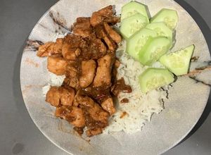 Una foto de Vietnamita lemongrass chicken