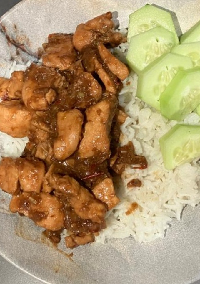 Una foto de Vietnamita lemongrass chicken