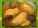 Cánh Gà Nấu Nấm Đông Cô Dầu Mè