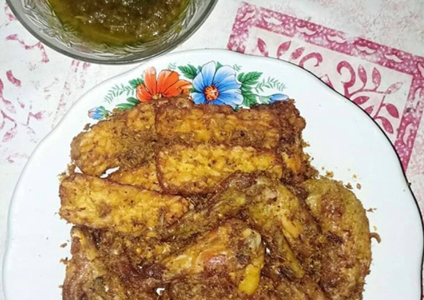 Ayam goreng lengkuas + sambel cabe hijau