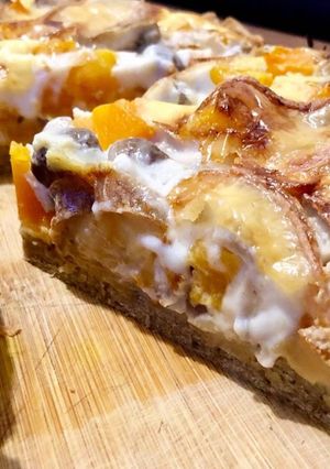 Une photo de Quiche épaisse aux légumes de saison