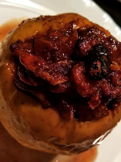 Una foto de Manzana asada con pasas