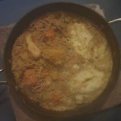 A picture of Chicken Stew sauce with Mash.