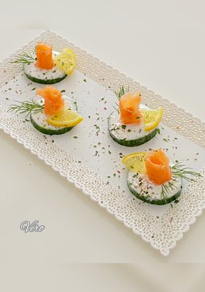 Une photo de Bouchée de concombre au saumon fumé /fromage frais